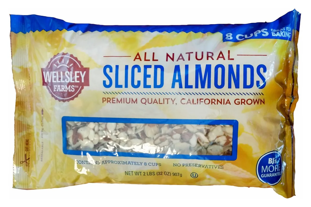 Wellsley Farms Sliced Almonds, 32 oz bag