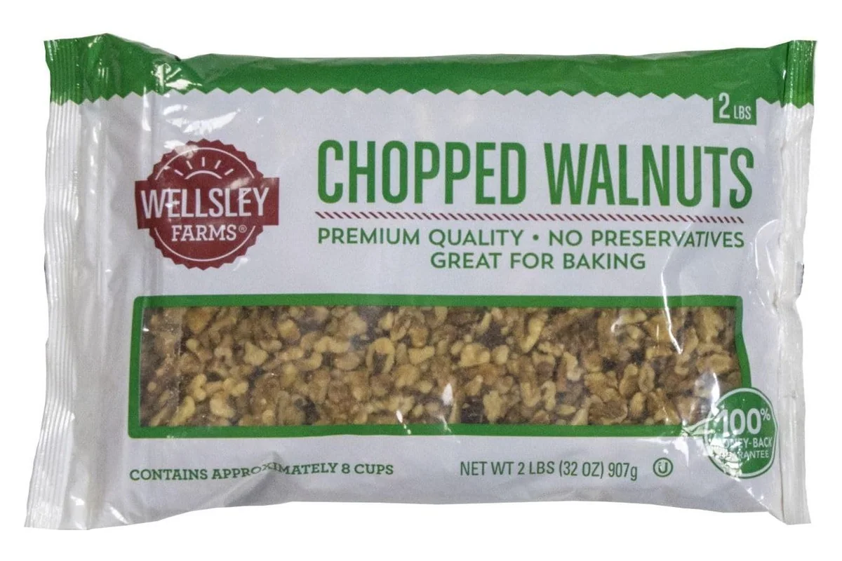Wellsley Farms Chopped Walnuts, 32 oz bag